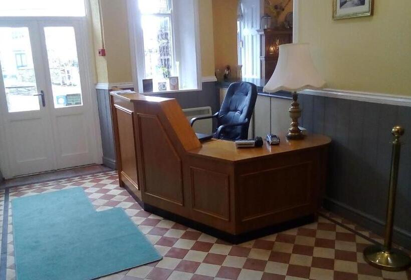 ペンション Tower