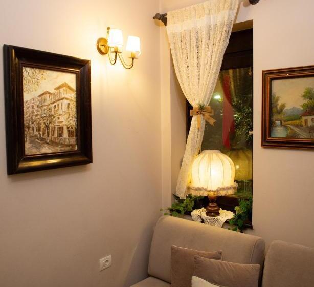 بنسيون Villa Elezi 2