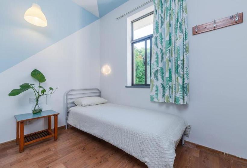 Shenzhen Loft Youth Hostel