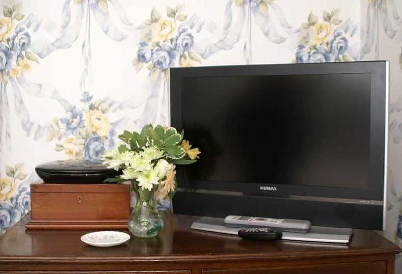 Yew Tree Cottage Bed And Breakfast