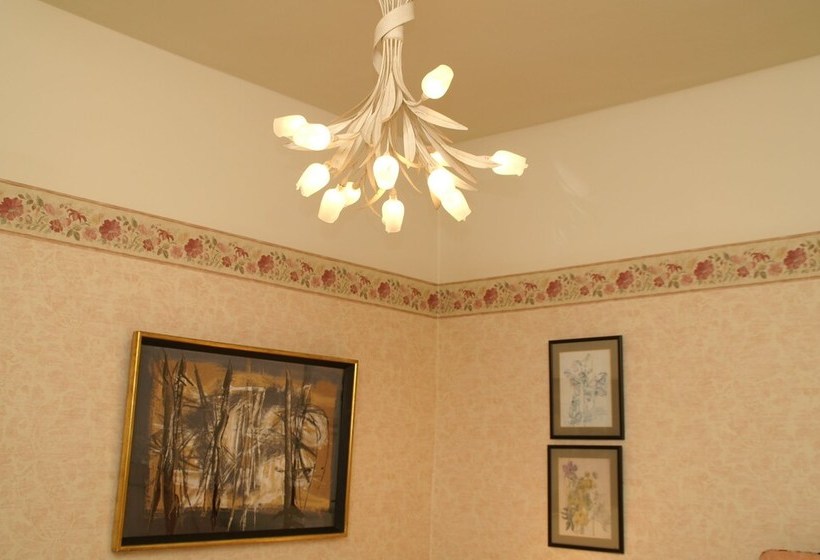 Yew Tree Cottage Bed And Breakfast