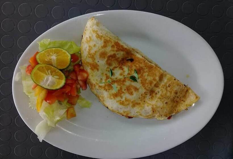 ユースホステル Hostal Portobelo