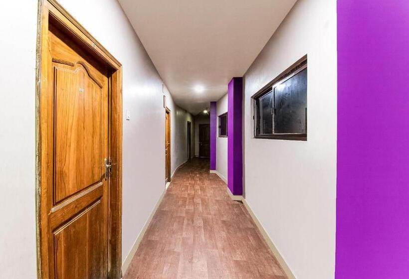 בית מלון כפרי Flagship Srikesh Residency