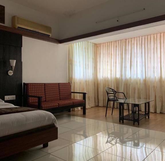 فندق Honeybee Resort