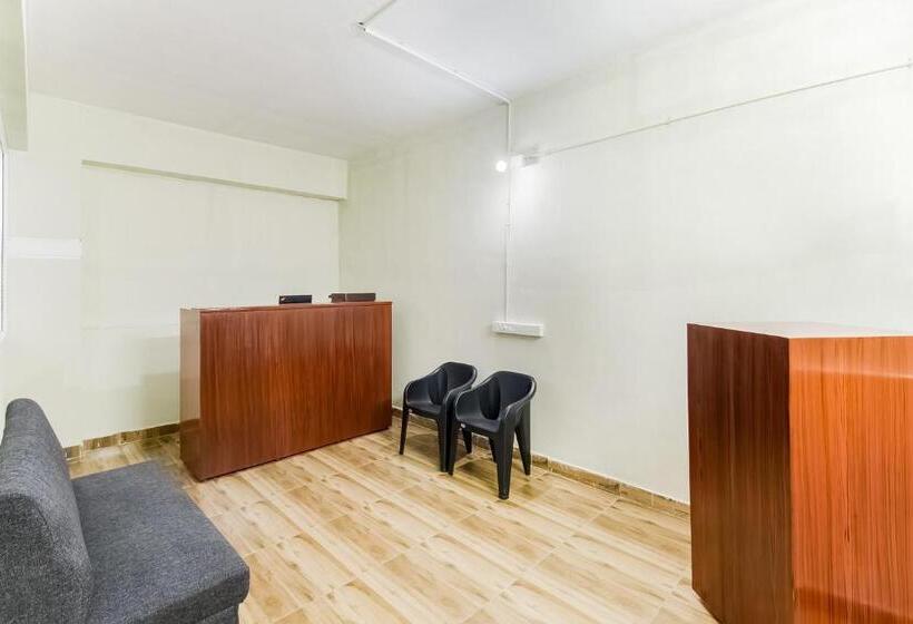 בית מלון כפרי Oyo 40630 Sriman Inn