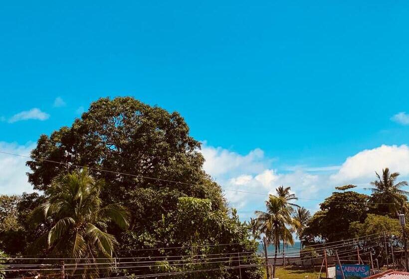 بنسيون Cabinas Jacomar