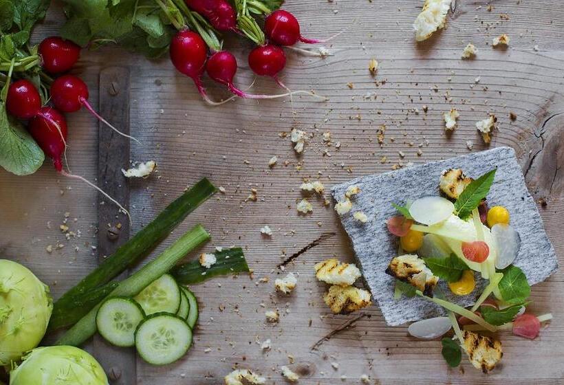 Общежитие Casa Tödi Restaurant