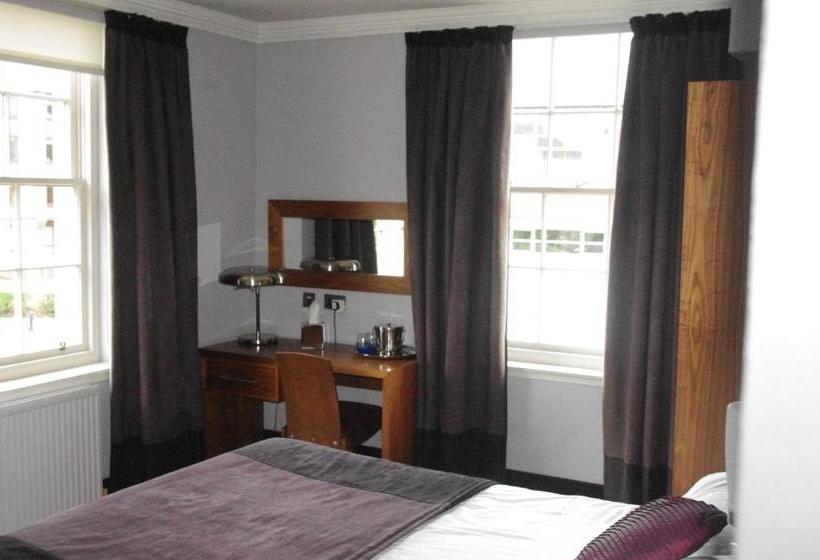 فندق صغير Fletcher's Restaurant Bar & Rooms