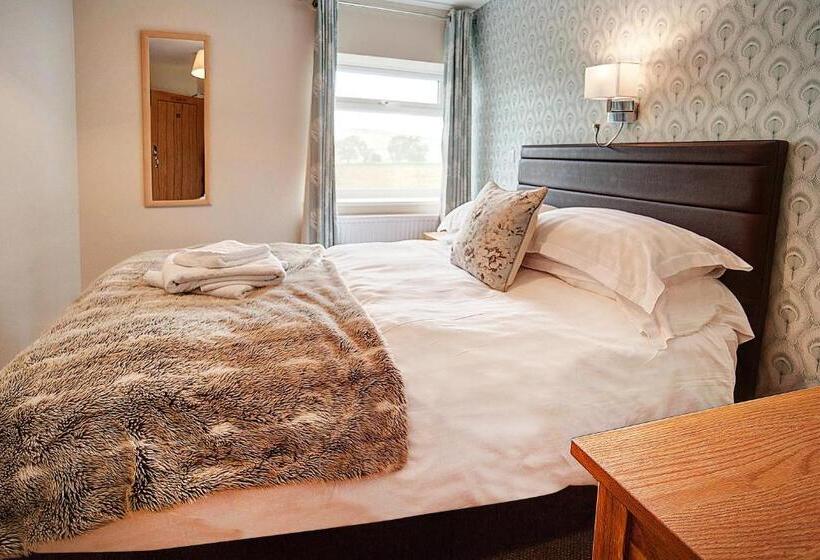 Общежитие The Twice Brewed Inn