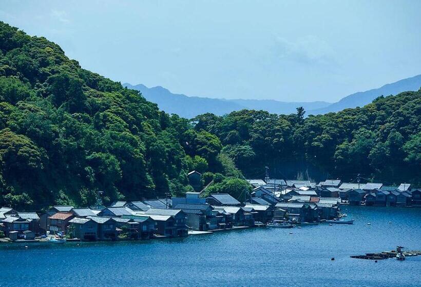 مبيت وإفطار Cafe & Bb Guri