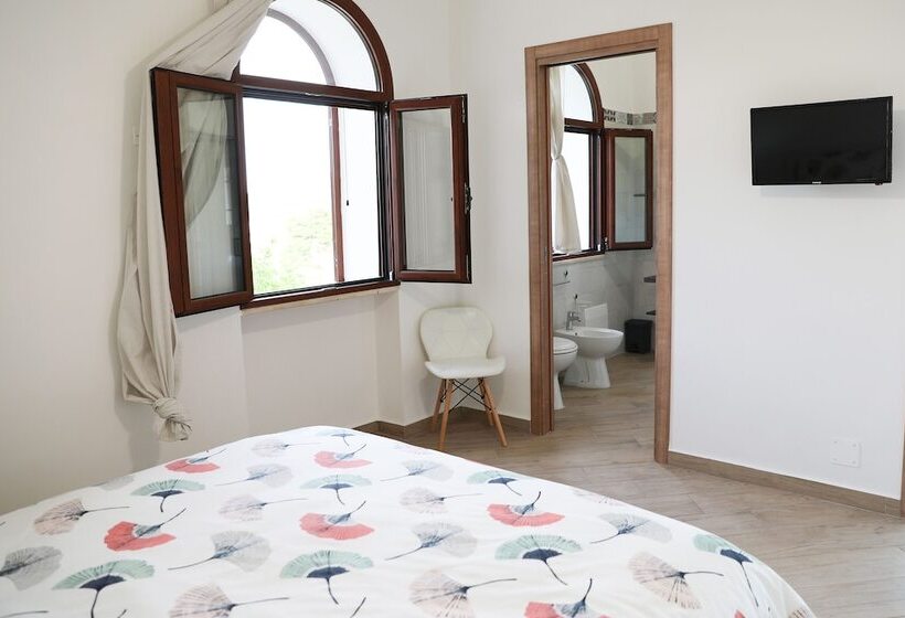 مبيت وإفطار Gli Archi Sul Mare