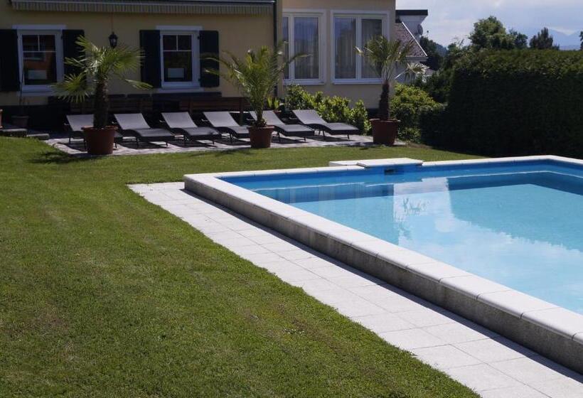 تختخواب و صبحانه Pension Dobernig   Contactless Check In/stay