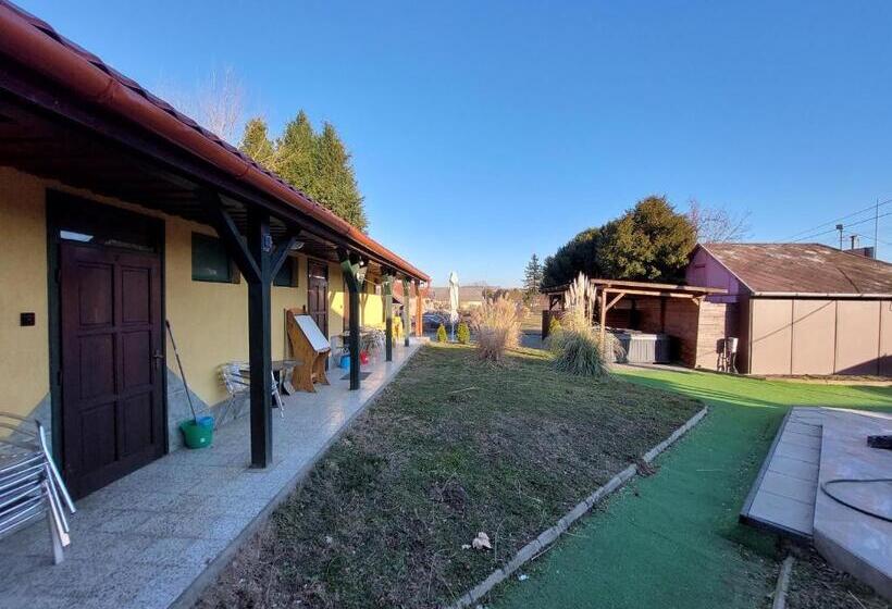 민박 Zalacsány Toscana étterem Panzió