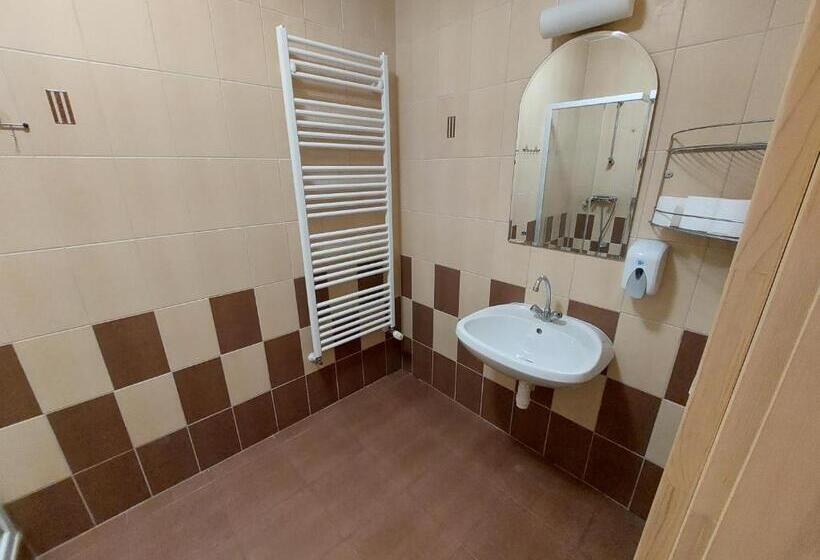 민박 Zalacsány Toscana étterem Panzió