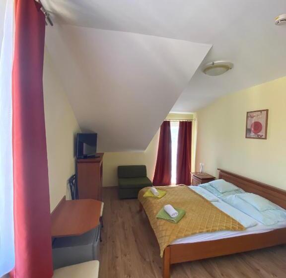 민박 Zalacsány Toscana étterem Panzió