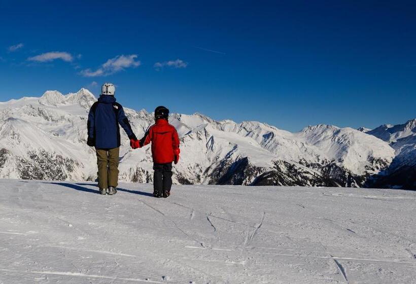 Familienhotel Replerhof