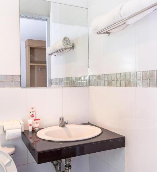 Отель Capital O 664 Romance