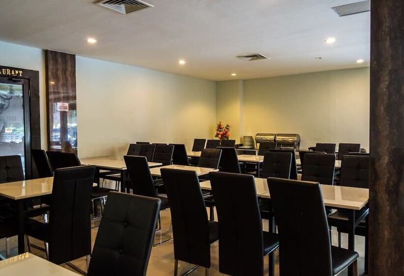 Отель Capital O 664 Romance