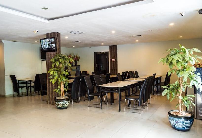 Отель Capital O 664 Romance