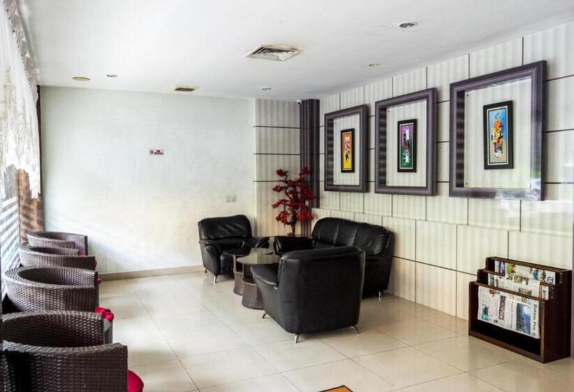 Отель Capital O 664 Romance