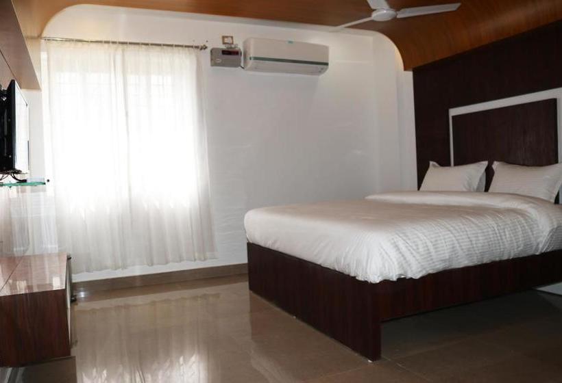 Hotel Cs Arunachala Residency