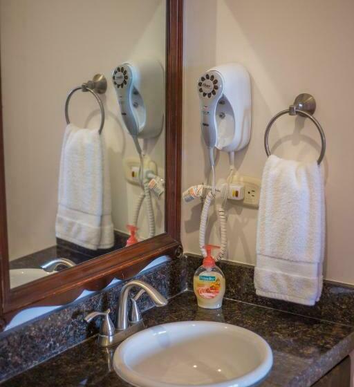 هتل Boutique Finca Los Mangos