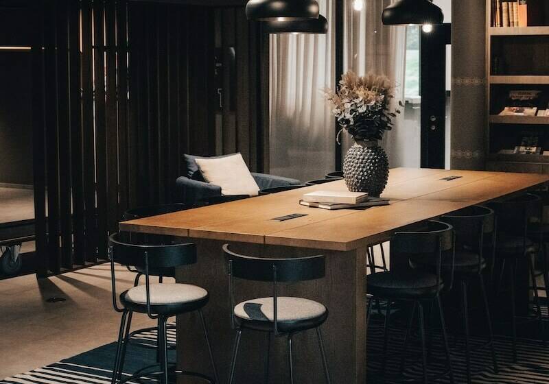 فندق Lily Country Club