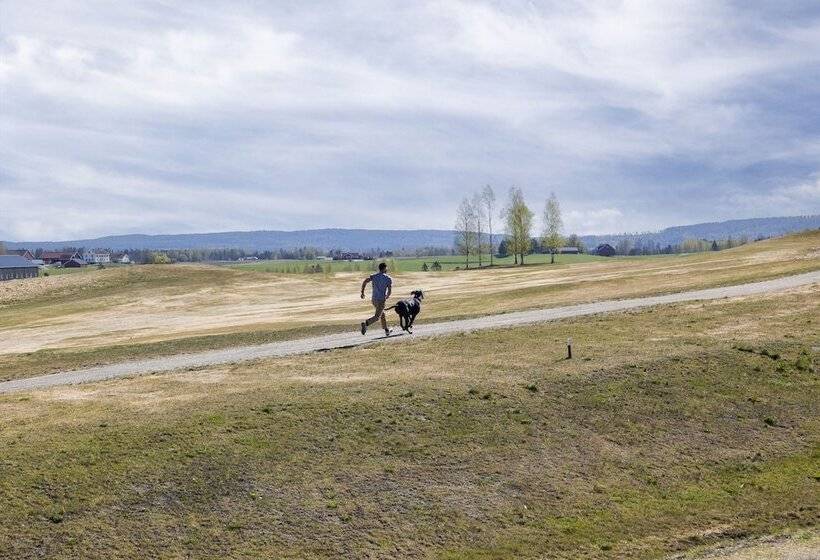 فندق Lily Country Club