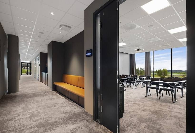 فندق Lily Country Club