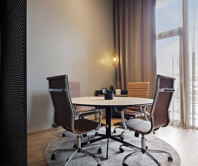 فندق Lily Country Club