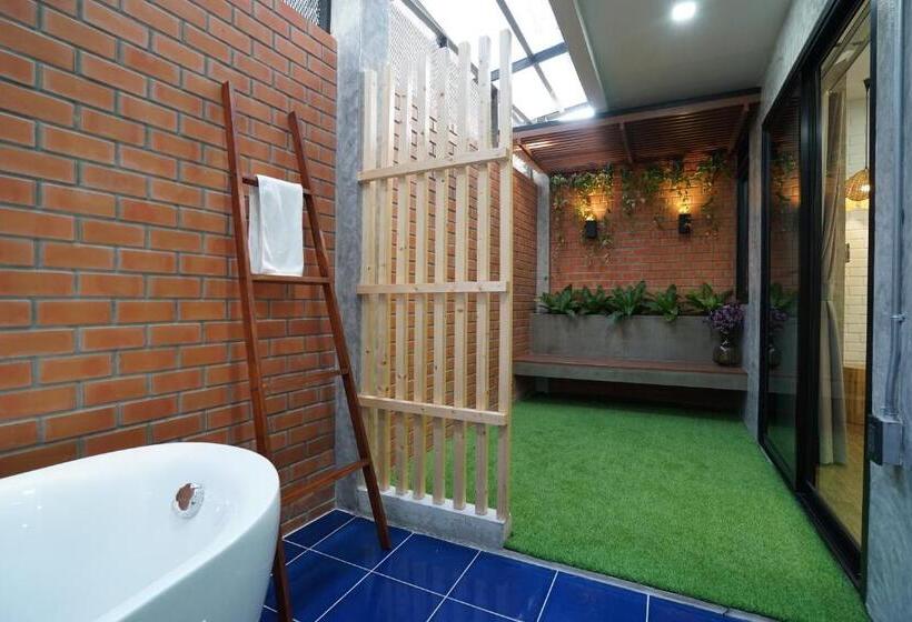 בית מלון כפרי Luck Esan Loft