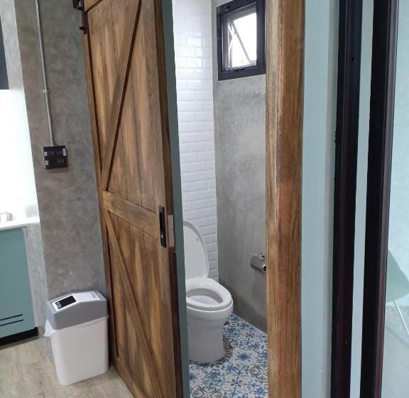 בית מלון כפרי Luck Esan Loft