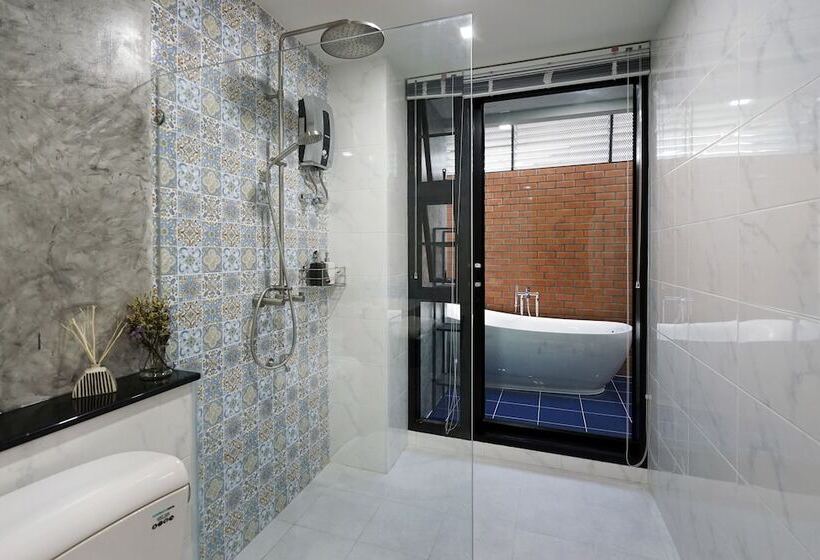 בית מלון כפרי Luck Esan Loft