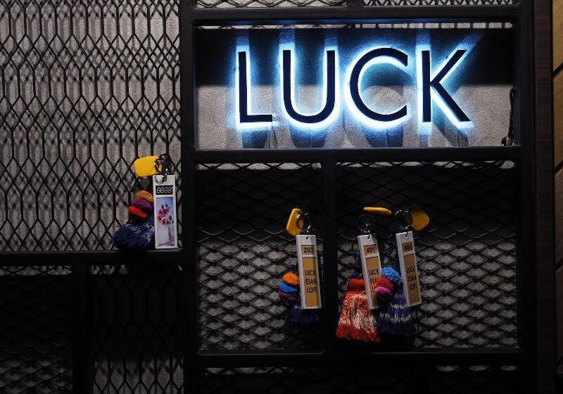 בית מלון כפרי Luck Esan Loft