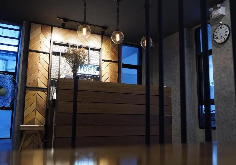 בית מלון כפרי Luck Esan Loft