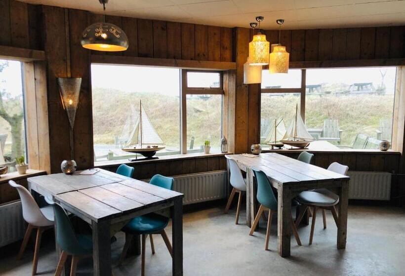 فندق Om De Noord   Beach, Bed & Breakfast