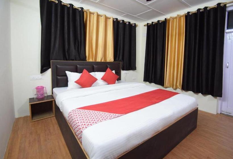 ホテル Oyo 12157  Annapurna Guest House