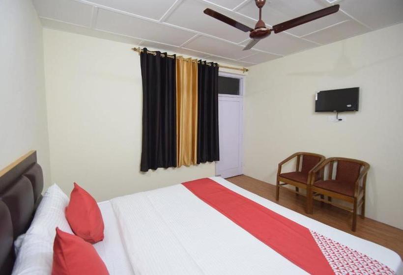 ホテル Oyo 12157  Annapurna Guest House