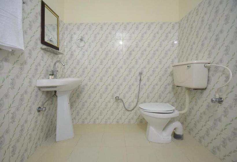 ホテル Oyo 12157  Annapurna Guest House