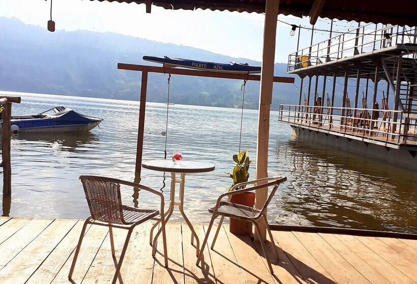 ホテル Puerto Azul Sauce