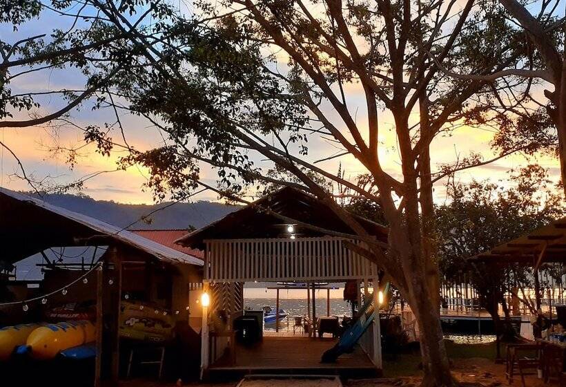 ホテル Puerto Azul Sauce