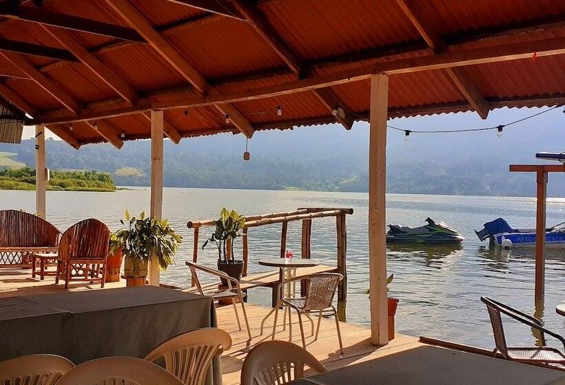 ホテル Puerto Azul Sauce