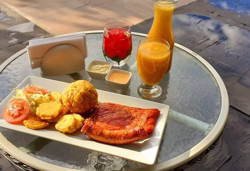 ホテル Puerto Azul Sauce