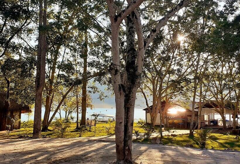 ホテル Puerto Azul Sauce