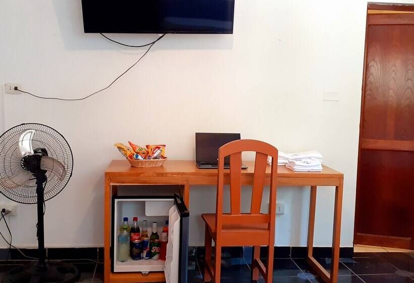 ホテル Puerto Azul Sauce