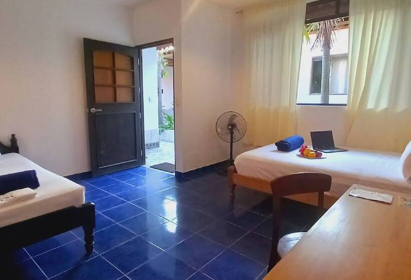 ホテル Puerto Azul Sauce