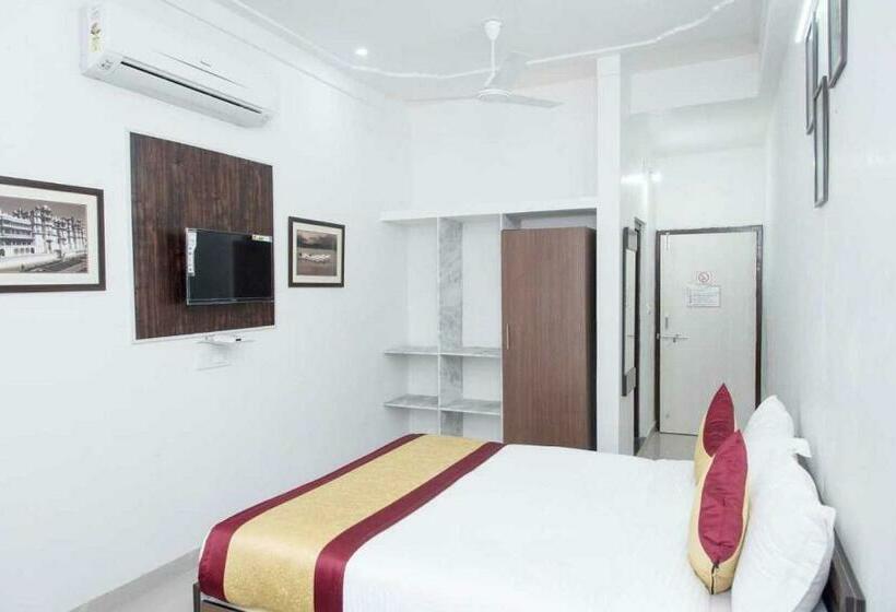 Hotel Treebo Trend Vallabh Vilas