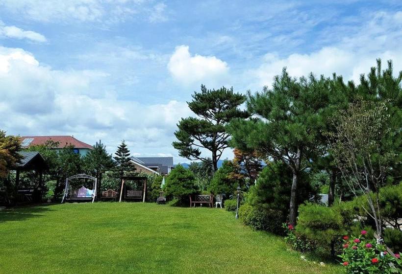 Daegwalnyeong Beauty House Pension