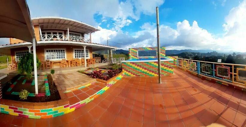 펜션 El Mirador De Guatapé 2