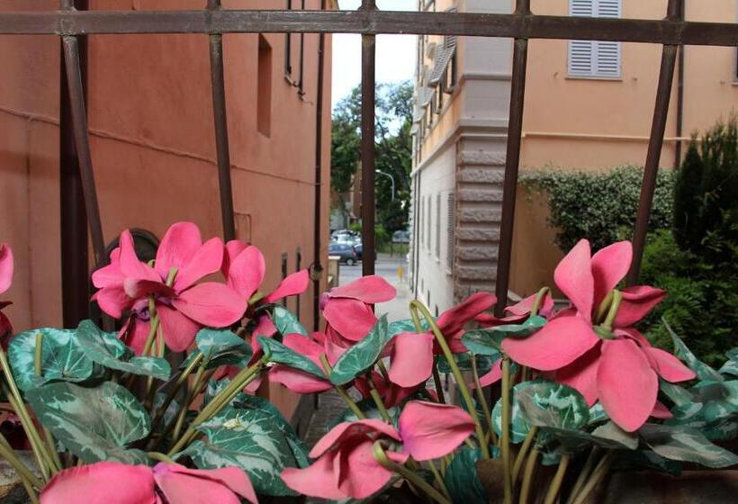 پانسیون Gemini Camere E Suites